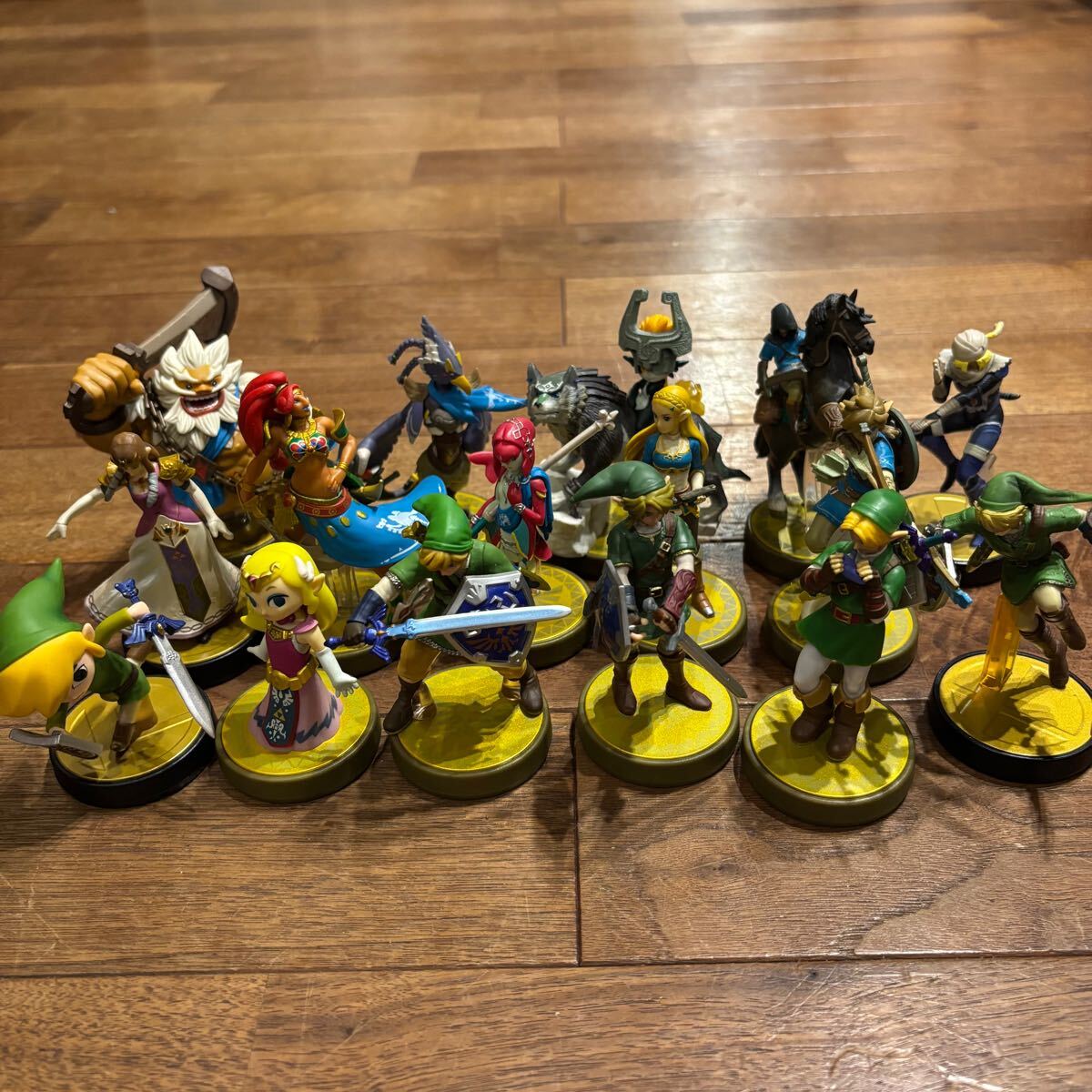 ゼルダの伝説 amiibo アミーボ 16体セット ブレス オブ ザ ワイルド