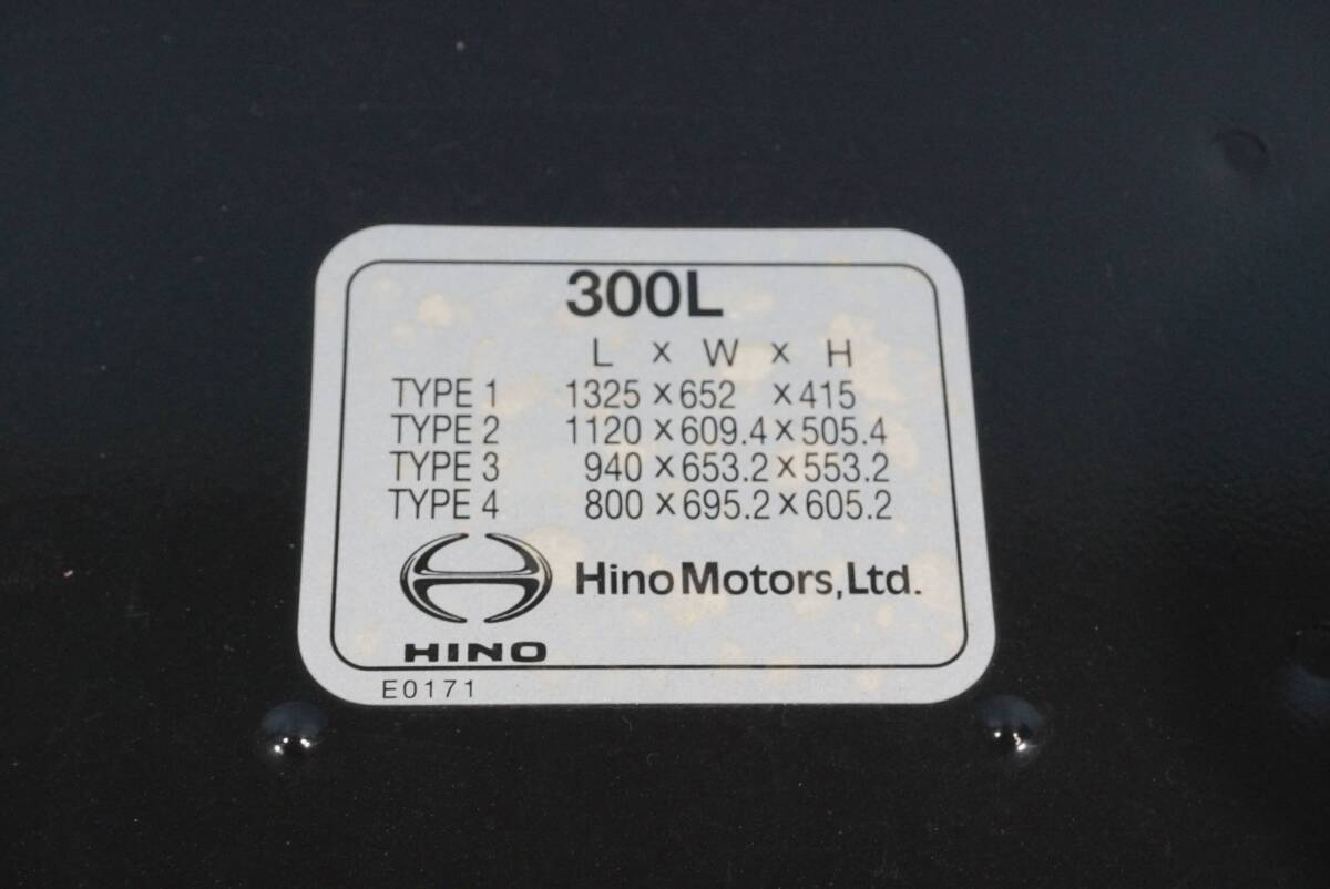 HINO 日野 純正品 17プロフィア 燃料タンク TYPE2 300L スチールタンク ステーバンド付き 新車外し 手渡し可能 福山市 日野 燃料タンク HINO コック付き 2026年最新Yahoo!オークション 引き取り＆配達希望の場合はご相談
