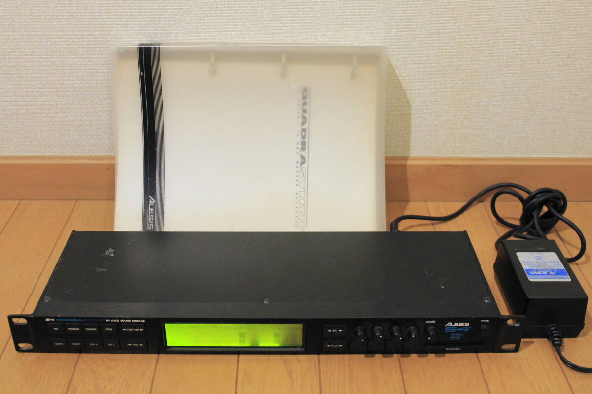 KAWAI GMega ＋ Roland SC-55(ジャンク)シンセモジュール ROLAND SOUND CANVAS SC-55 sound module 2台 ジャンク 【公式通販】