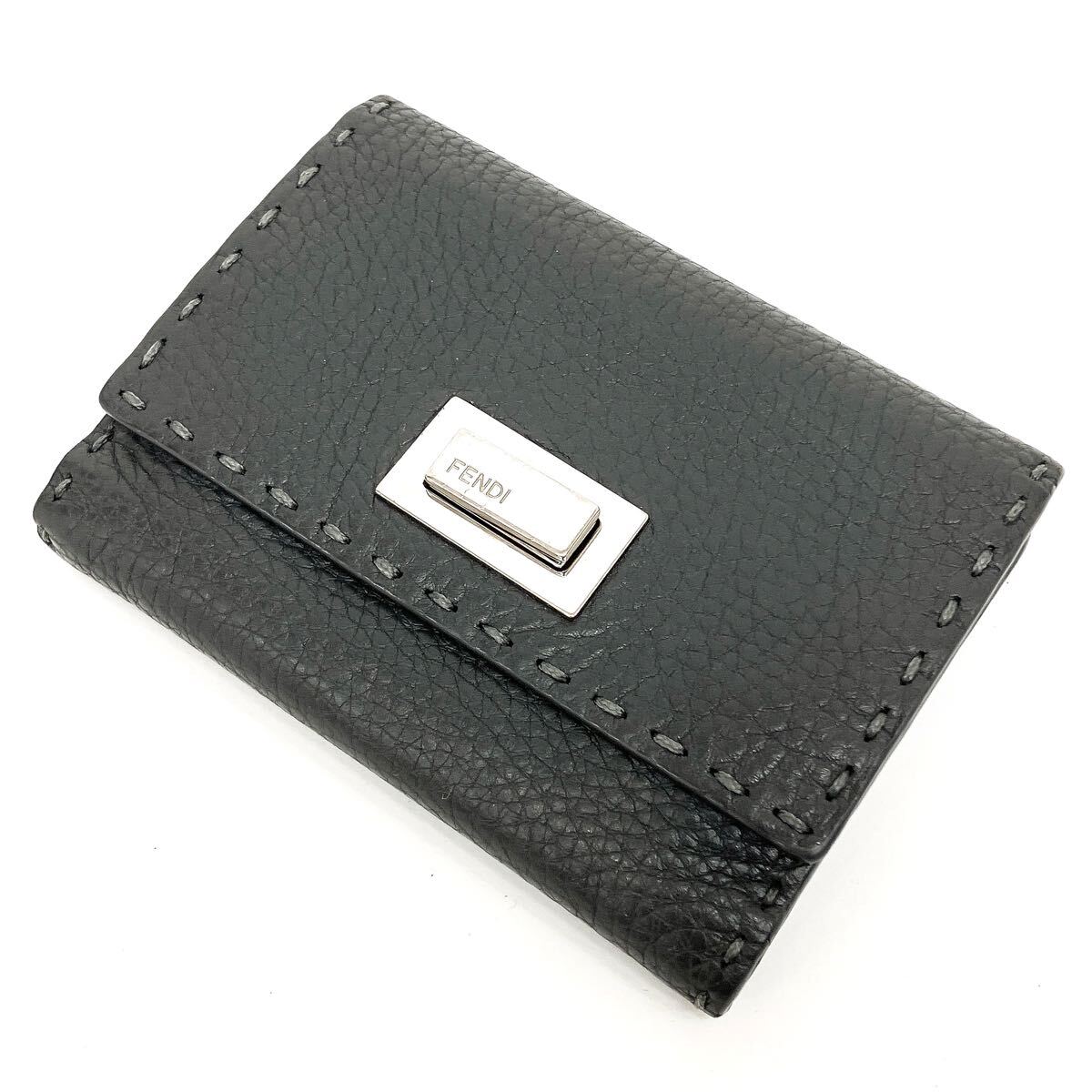 つ折り財布 fendi セレリア 財布 fendi財布メンズ FENDI 財布 のフリマ