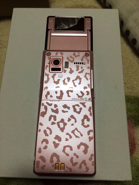 docomo F-04C PinkyGirls(携帯電話)｜売買されたオークション情報