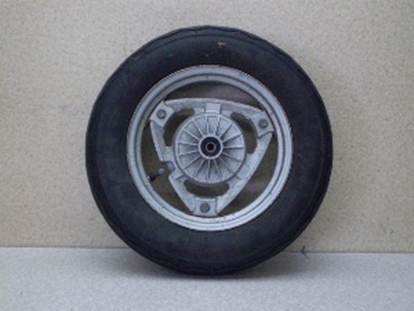  HG0653 スペイシー125 フロントホイールタイヤ JF02-1108(フロント)｜売買されたオークション情報、yahooの商品情報をアーカイブ公開 - オークファン ホンダ用