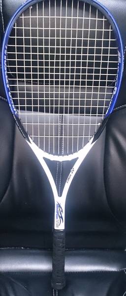 超美品 YONEX MUSCLEPOWER550【マッスルパワー550】 軟式(ヨネックス