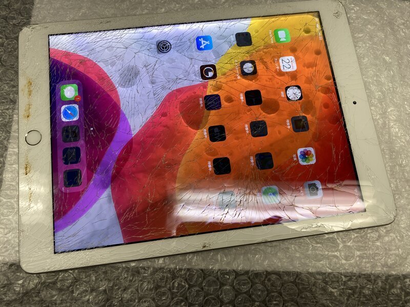 NL265 SIMフリー iPad 第5世代 Wi-Fi+Cellular A1823 シルバー 32GB