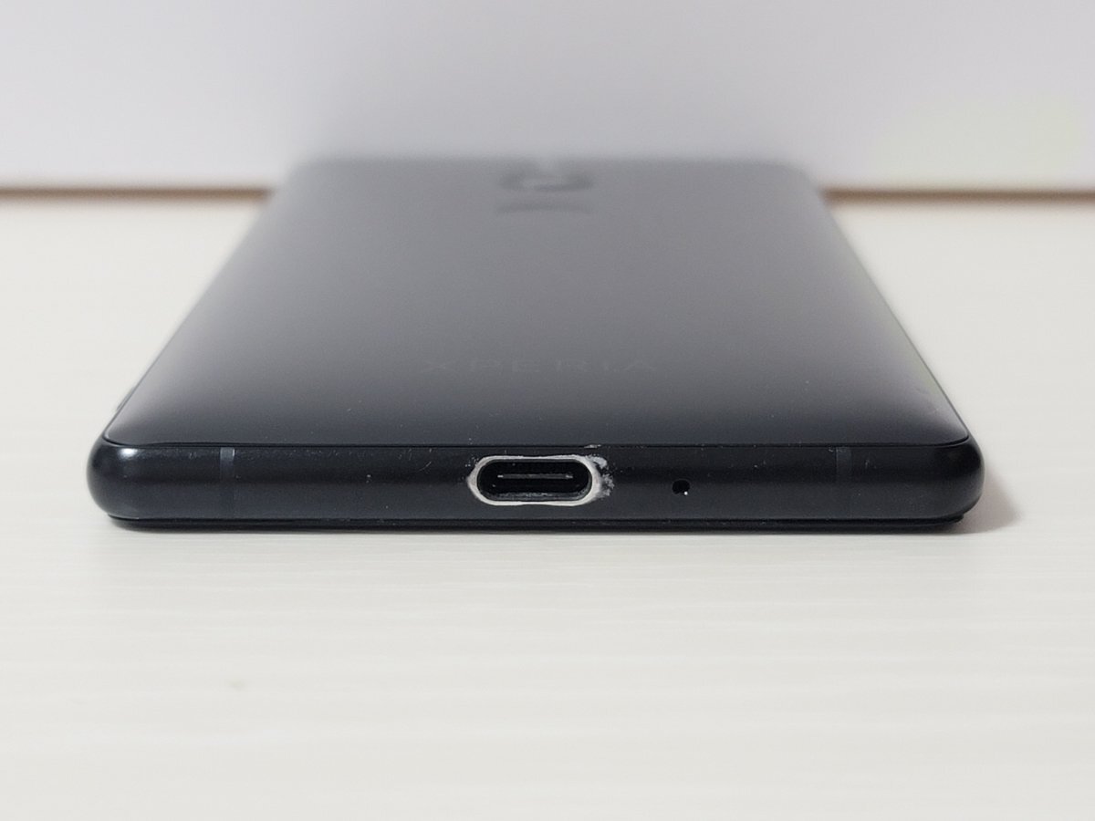 　★【49190WM】 完動品 SoftBank 702SO SONY Xperia XZ2 リキッドブラック 1円 ! 1スタ !_3