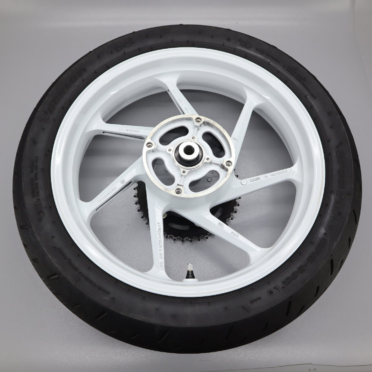 HONDA CBR250RR MC51 リアホイール　タイヤ付き ホンダ CBR250RR MC51 純正 リアホイール 44X 17-4.00 250124KT0001
