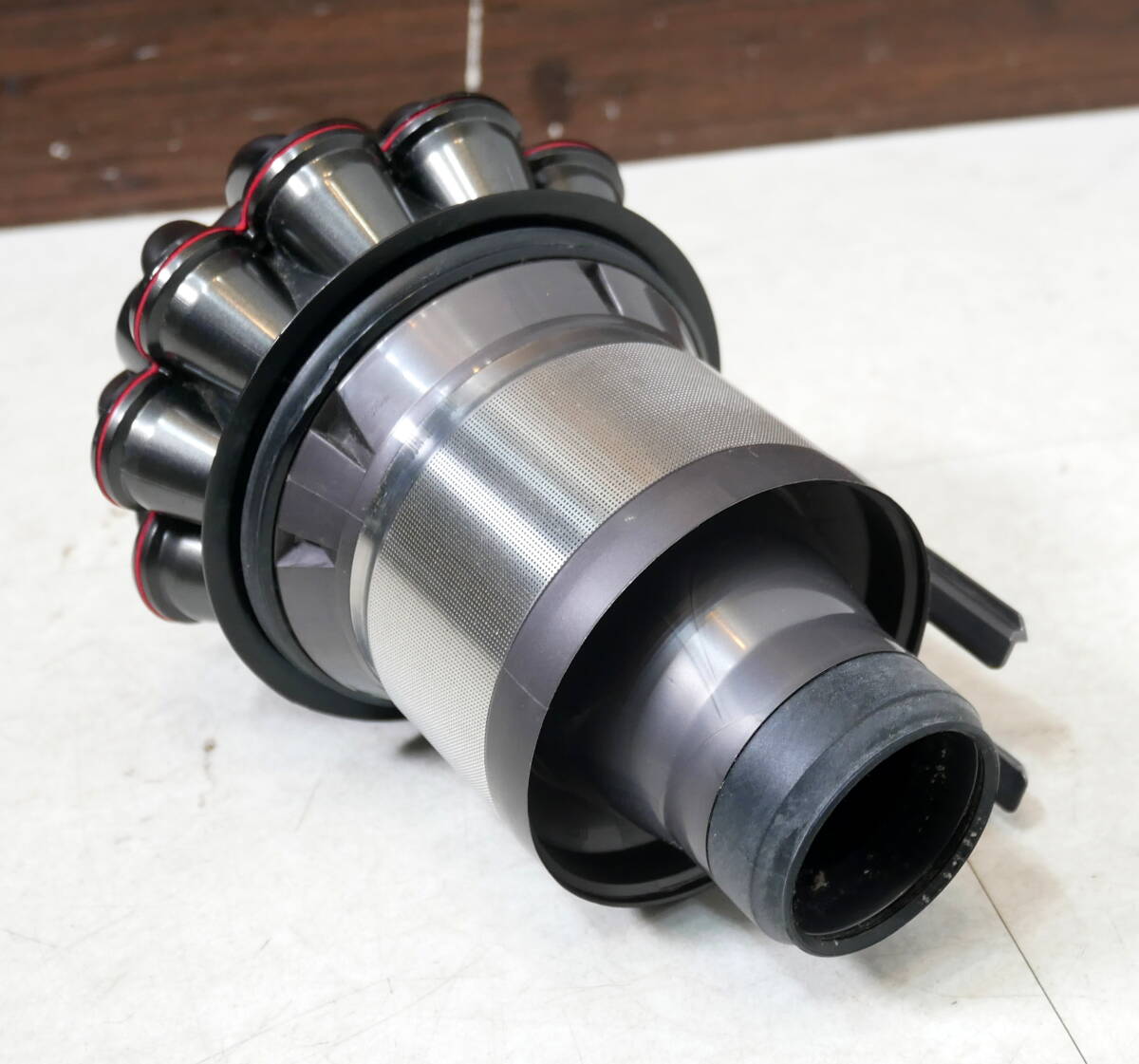 △(R612-H280) 現状品 dyson ダイソン V8 slim fluffy SV10 本体のみ 