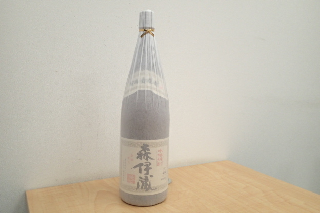 本格焼酎 森伊蔵 1800ml 25度 #66737 森伊蔵 プレミアム商品] 25度