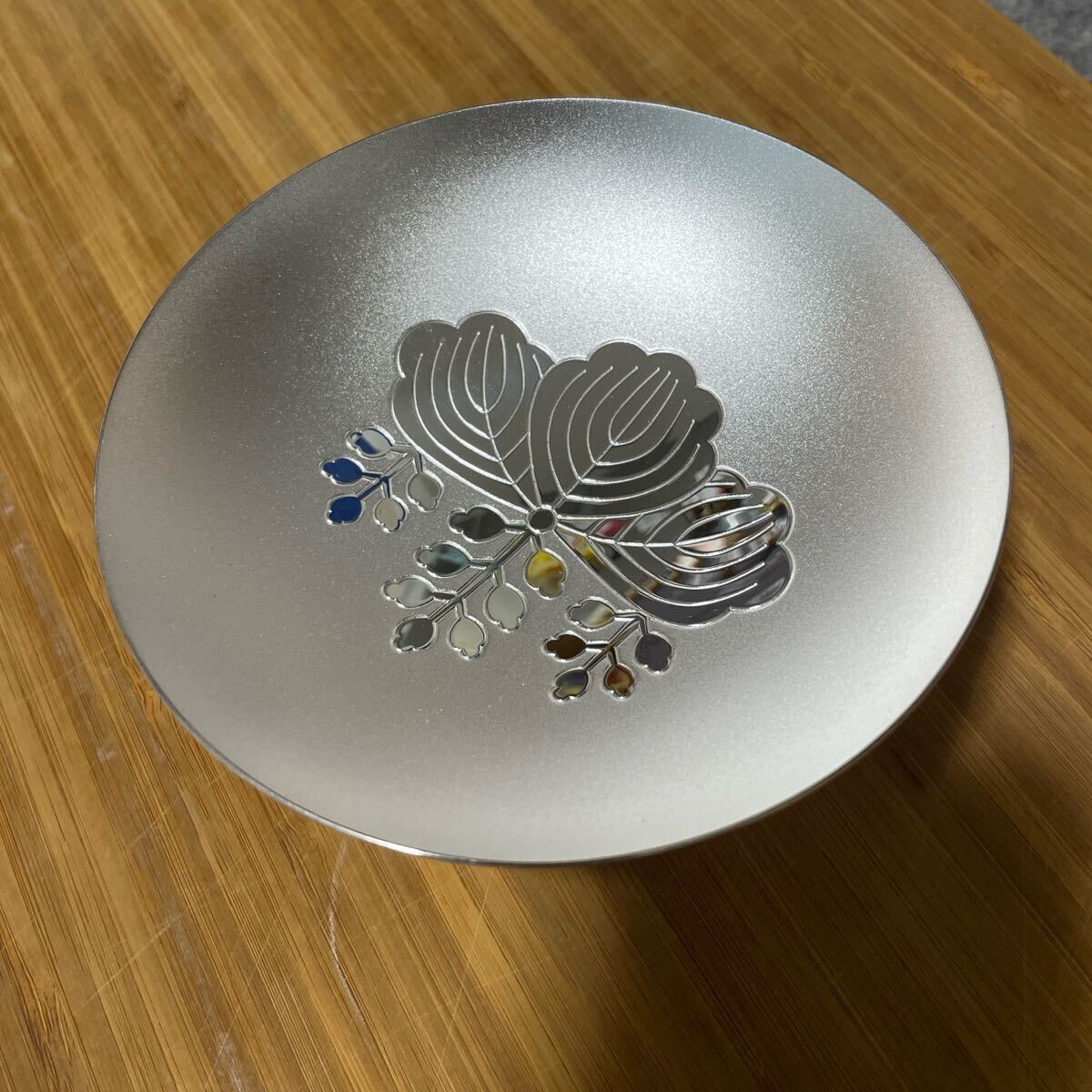純銀　盃　木箱入り 銀杯（純銀）と木製箱セット 銀盃2つセット 純銀盃 SILVER 木箱 総