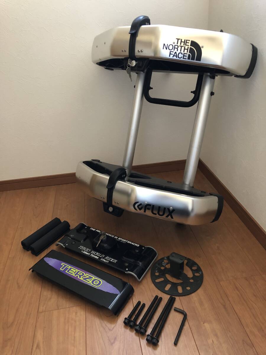 TERZO 背面 スペアタイヤ キャリア スキー スノーボード ラングラー 