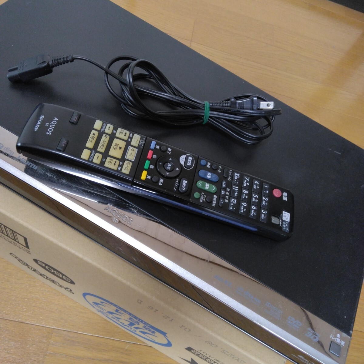 SHARP AQUOS ブルーレイレコーダ BD- W 560 【公式通販】