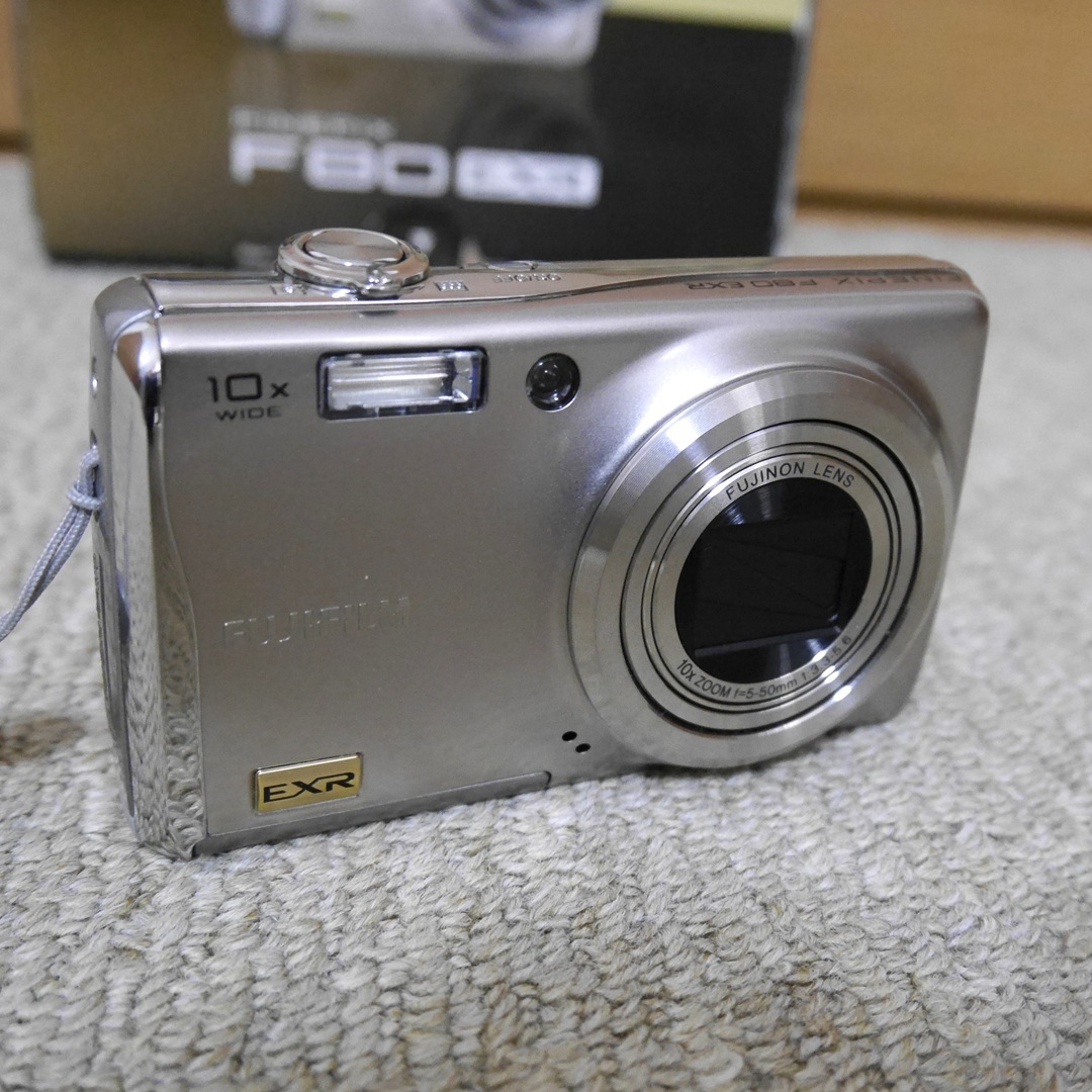 FinePix F80EXR シルバー FUJIFILM Fujifilm Silver デジカメ 公式通販 