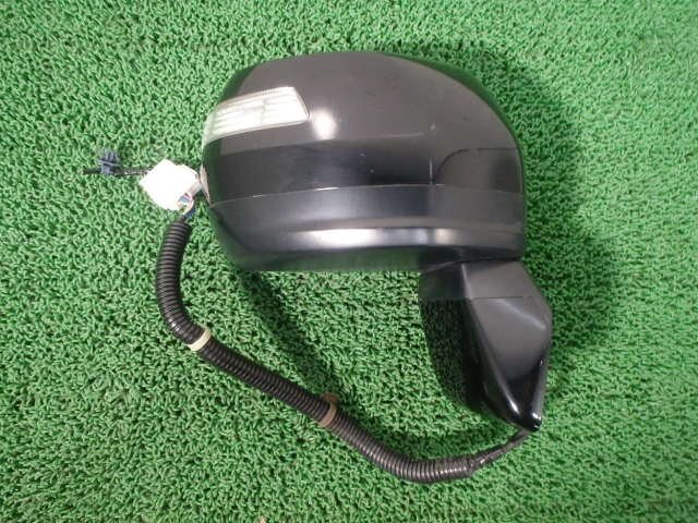 ステップワゴン ホンダ RK1 DBA-RK1 純正 ドアミラー rk1 右 