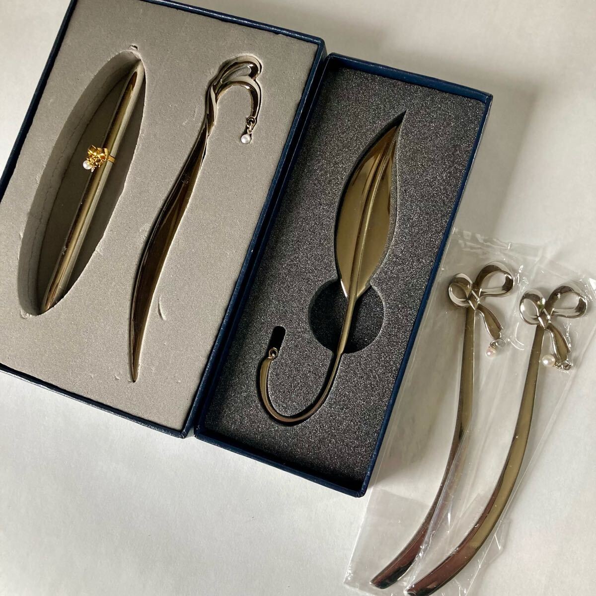 未使用箱入り　ミキモト　タサキ　クリストフル 　まとめ　TASAKI 　ノベルティ　パール装飾　写真立て　チャーム　ストラップ　真珠_10