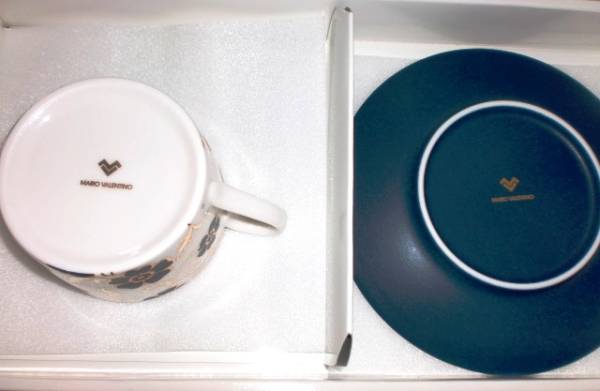 未使用☆MARIO VALENTINO♪カップ＆ソーサー2客セット☆_3