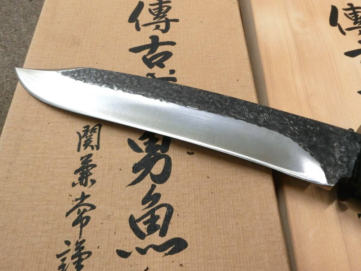 42249◇未使用【関兼常謹製】傳古式勇魚刀 蒔絵塗鞘柄 共箱 アウトドア 