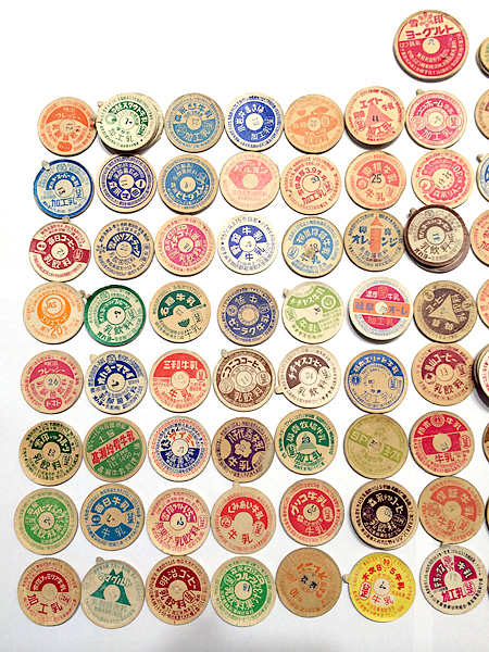 ★昭和レトロ 約30年前の牛乳キャップ 牛乳のふた105銘柄166枚_2