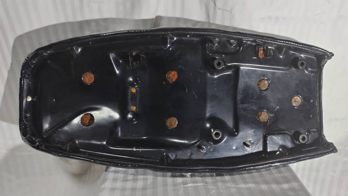 CB400F　旧CB400F　中古　大川タックロールシート　二段　鉄ベース_7