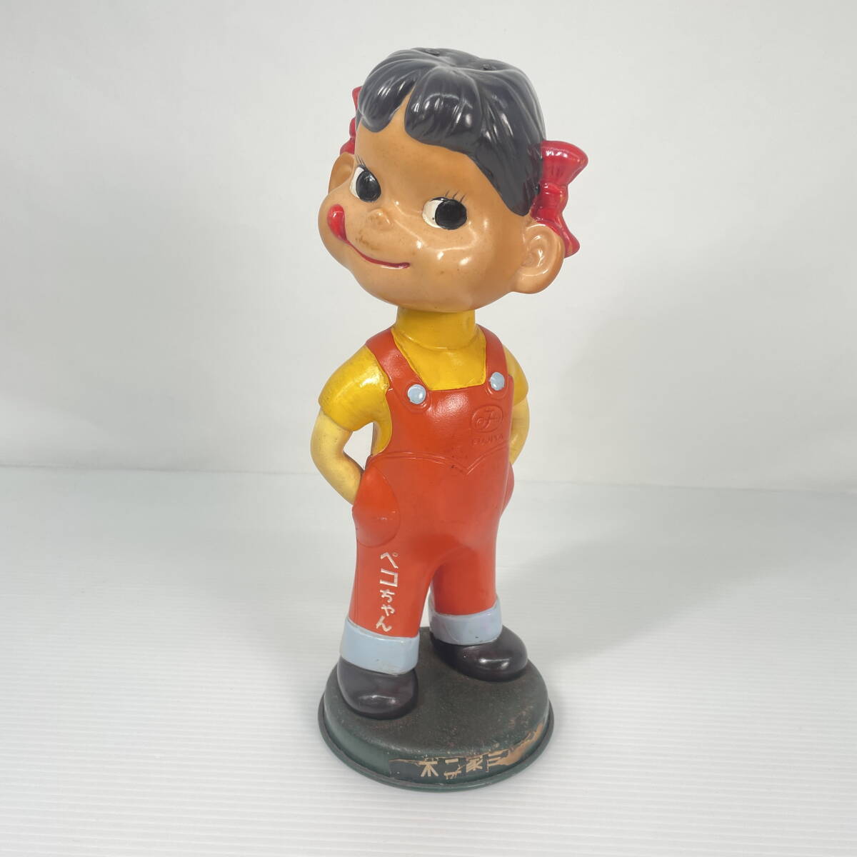 古いソフビ製 サンタペコちゃん ブリキのスキー板 ( 当時物 ) 当時物