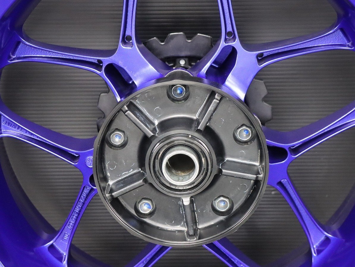 激安！YZF-R1M純正マグネシウムリアホイール！2015～/2CR/2KS/BX4(リア