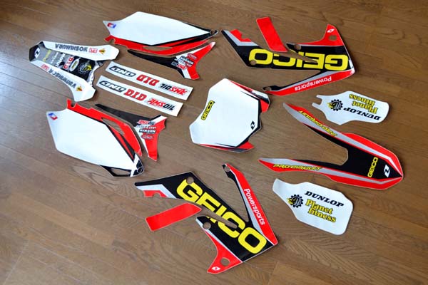 即納 CRF250R CRF450R グラフィックキット GEICO DST97