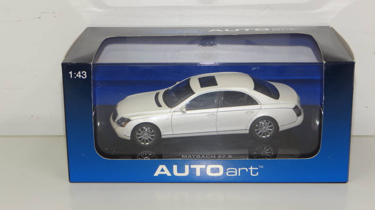 MAYBACH 57 S 2005 マイバッハ 1/43スケール 56157 AUTOart　モデルカー_1