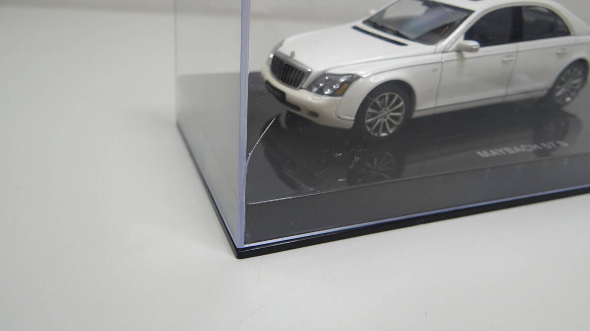 MAYBACH 57 S 2005 マイバッハ 1/43スケール 56157 AUTOart　モデルカー_4
