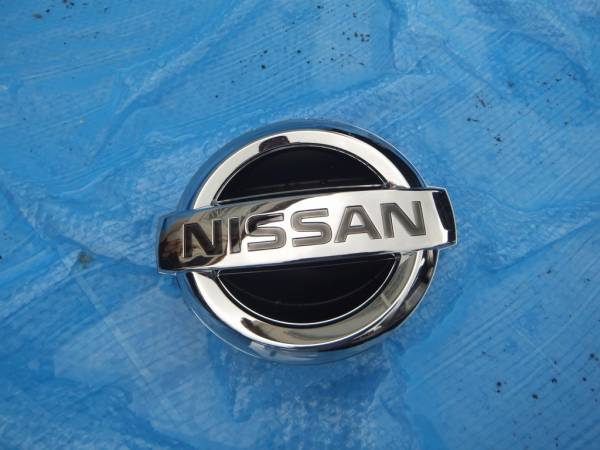 V36 スカイラインクーペ 純正fエンブレム 新車はずし 日産 インフィニティ 売買されたオークション情報 Yahooの商品情報をアーカイブ公開 オークファン Aucfan Com