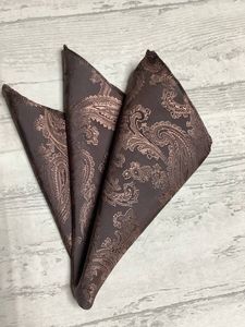 新品未使用 最高級のポケットチーフ 日本製　茶ゴールド　ペイズリー　イタリア生地　お