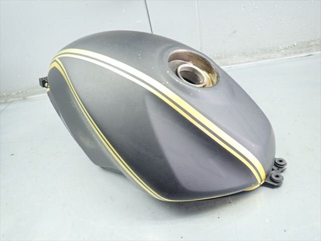 β250523-1 ホンダ VTR250 MC33 キャブ車 (H10年式) 燃料タンク