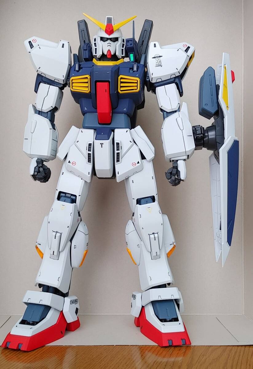 PG 1/60 RX-178 ガンダムMk-II (エゥーゴカラー)　完成品です_1