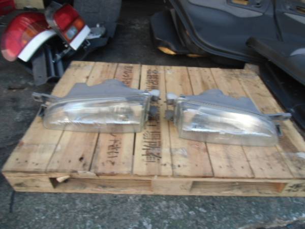 GC8　インプレッサ　　ヘッドライト　　 左右　　