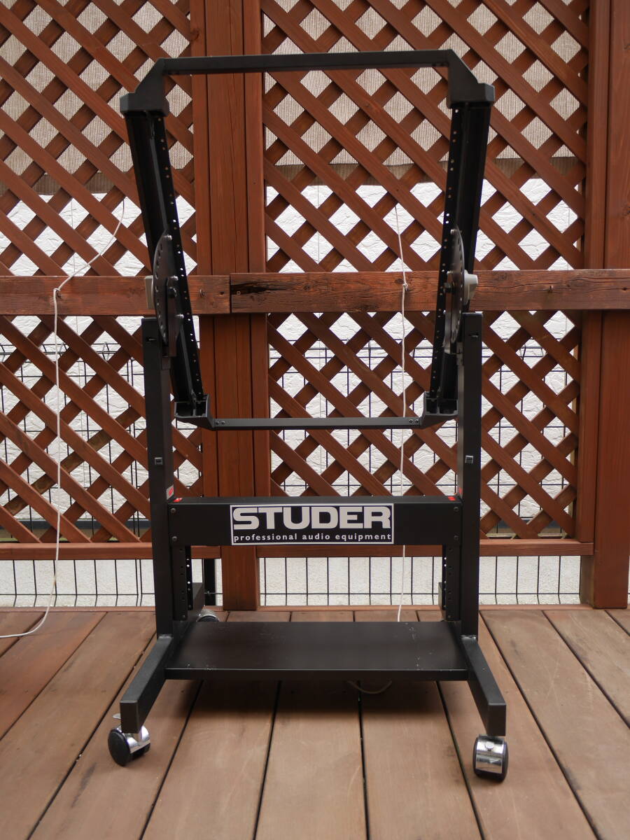 ＴＡＳＣＡＭ　オープンリール用コンソールラック　ＣＳ－６０７_2