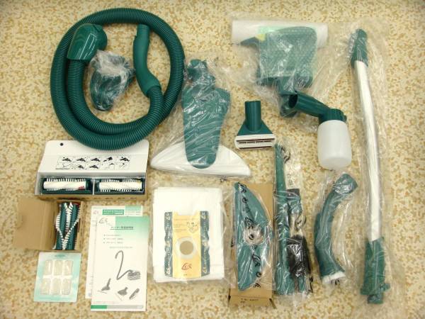 Lux フォアベルクルックス LVCH-1-30 電気掃除機 付属品多数♪(掃除機