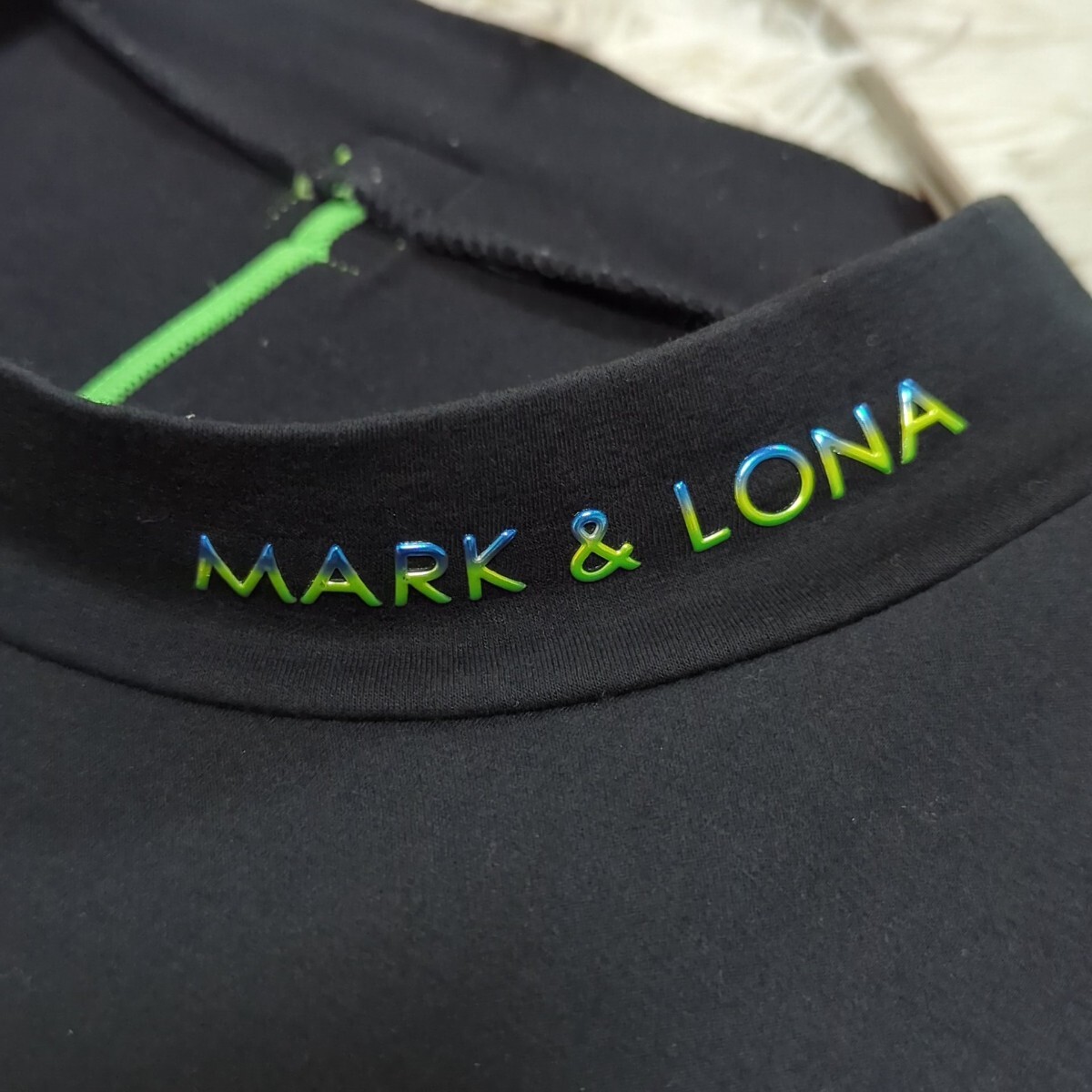 未使用級 48/L 近年 MARK&LONA マークアンドロナ 襟ロゴ モックネック シャツ ストレッチ スカル ドクロ 半袖 ゴルフウェア メンズ 春夏◎_5