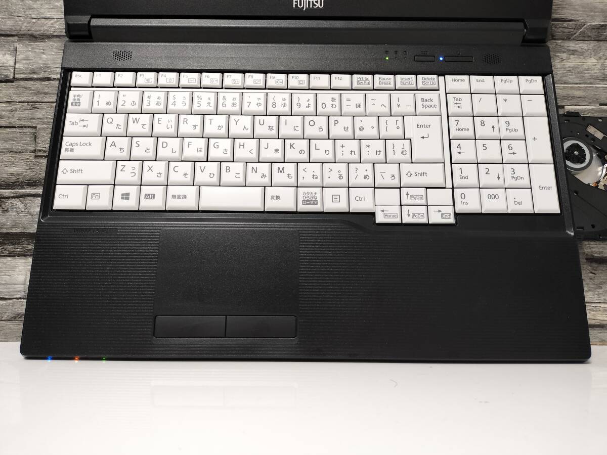 ◎2020年発売モデル★Windows11正式対応機種★富士通★第10世代 Core i5-10310U★SSD256GB★メモリ8GB★Wi-Fi 6対応★Bluetooth★Webカメラ_3