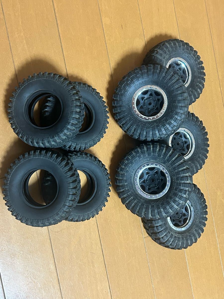 RC クローラー タイヤ アキシャル SCX10 純正タイヤホイール５本セットとオマケ1.9インチタイヤ_2
