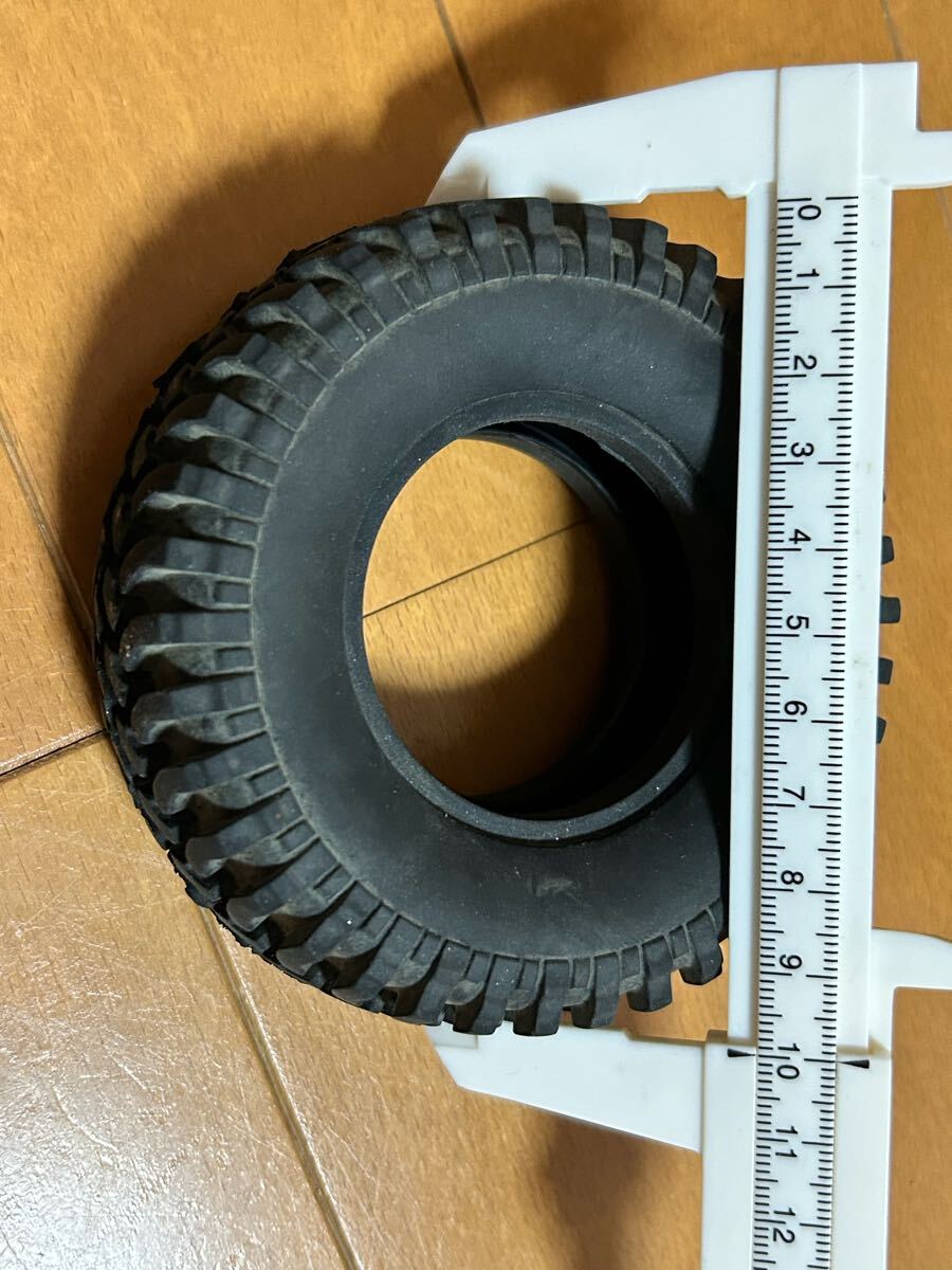 RC クローラー タイヤ アキシャル SCX10 純正タイヤホイール５本セットとオマケ1.9インチタイヤ_5