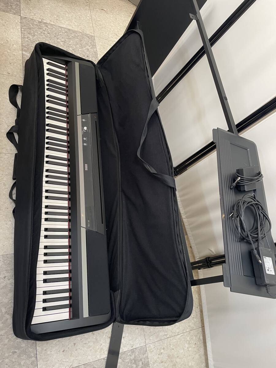 KORG SP-170S　本体と付属品（アダプター、ペダル、譜面立て）と別売り専用スタンドと別売り専用バッグ　現状8つ音が出ません　現状品です_3