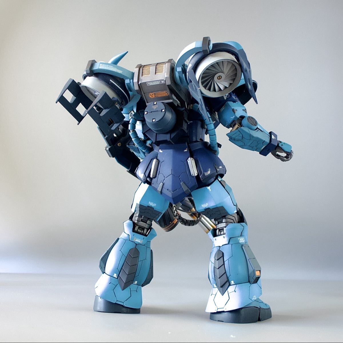 MG グフカスタム MS-07B-3 グフ バージョン2 完成 全塗装 ガンダム