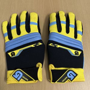 バートンBurton グローブ　S