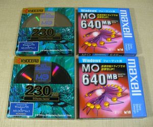 MO（3.5型光磁気ディスク）　KYOCERA KCN230D x2　/　maxell MA-M640.WIN.B1P x2　Window
