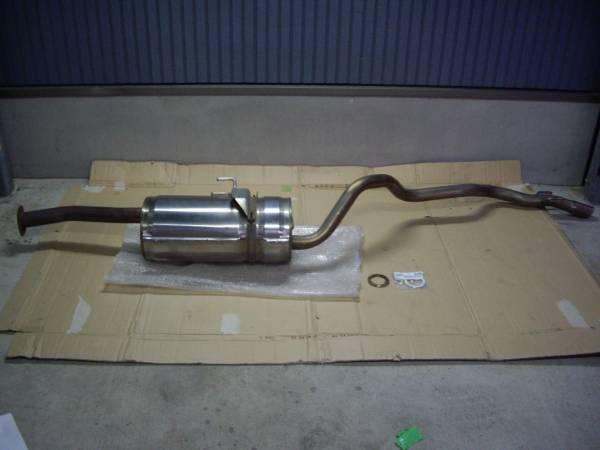 良品 2000km使用 100系 ハイエース 1TR用 純正マフラー TRH112V(純正品 