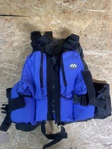 モンベル　★フリーダム EXP　カヌー（カヤック）ツーリング向けフローティングベスト・