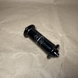 GIANT ジャイアント　SLR フロントハブ　中古　16h 100mm クイックリリース