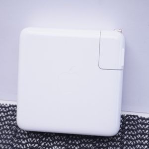 1円スタート Apple アップル PC周辺機器 USB-C Power Adapter 87W MacBook用 A1719