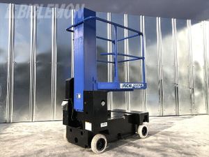 自走式高所作業車 アイチコーポレーション SV04B 2008年 9,893h 新品バッテリー　最大地