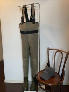 モンベル　廃盤ネオプレウェーダー(水漏れチェック済みですがジャンク扱いで) 即決はオマ