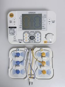 OMRON オムロン HV-F1200 3D 家庭用低周波治療器 マッサージ機