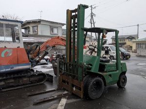 【ジャンク】 八戸発 トヨタ フォークリフト 2FGH25 動作NG セルスタート ガソリン 鍵あ